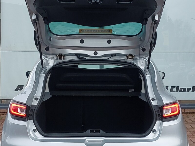 Used Renault Clio 2019 for sale - 76815738: Photo 8