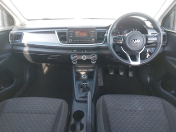 Used Kia Rio 2018 for sale - 76233552: Photo 2