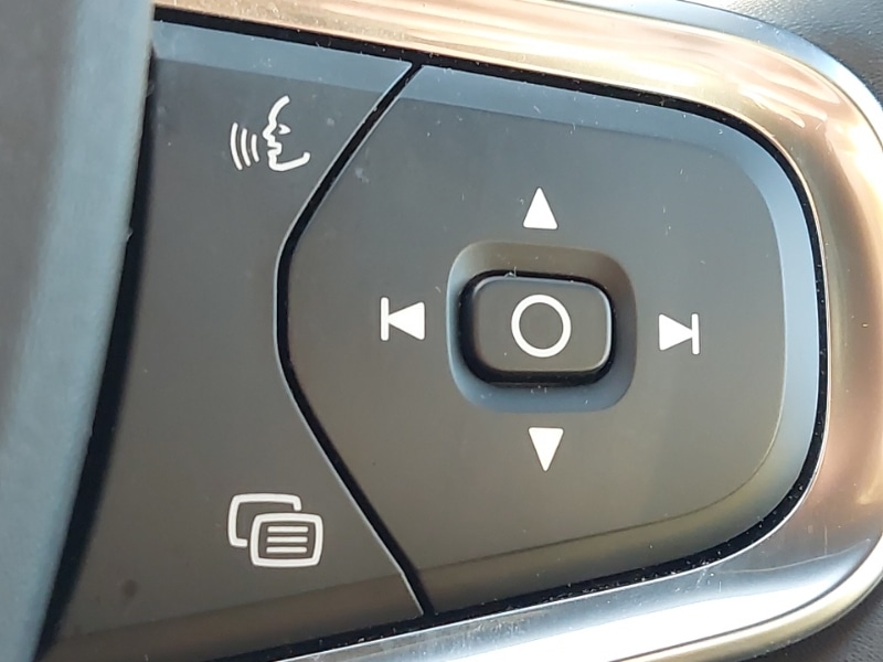 Used Volvo XC40 2024 for sale - 76897553: Photo 16