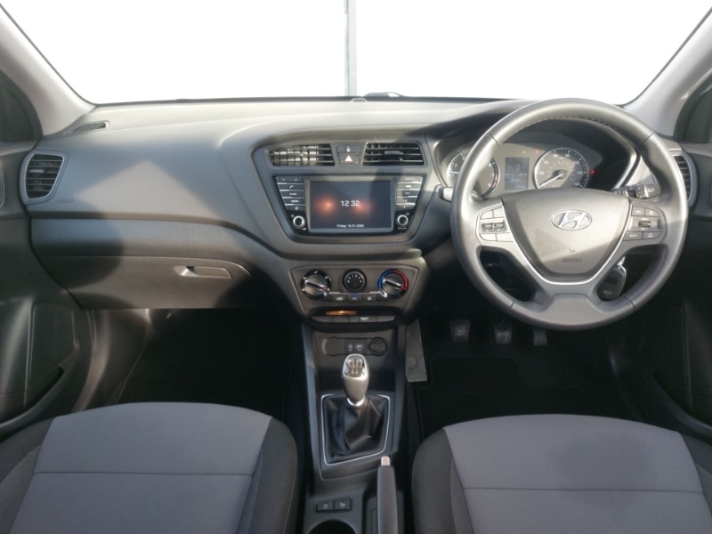 Used Hyundai i20 2016 for sale - 77448304: Photo 2
