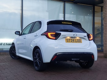 Used Mazda Mazda2 HYBRID 2024 for sale - 77798750: Photo