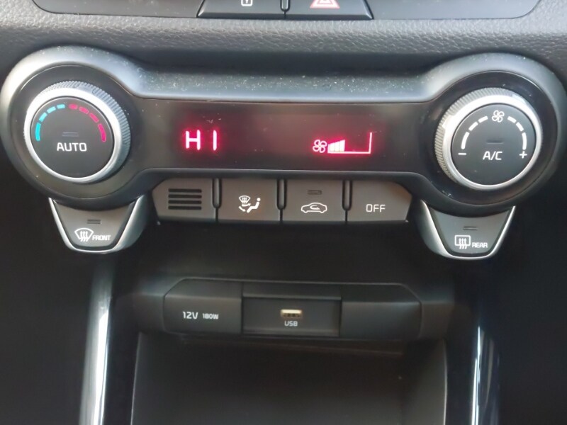 Used Kia Stonic 2022 for sale - 77678095: Photo 13