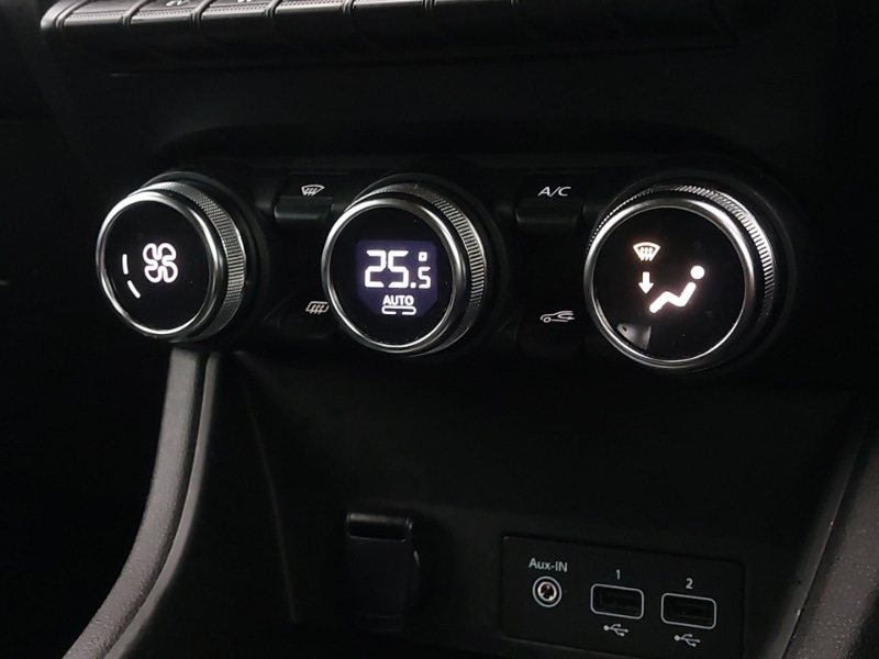 Used Renault Captur 2023 for sale - 76911882: Photo 11