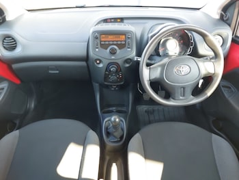 Used Toyota AYGO 2019 for sale - 78326481: Photo