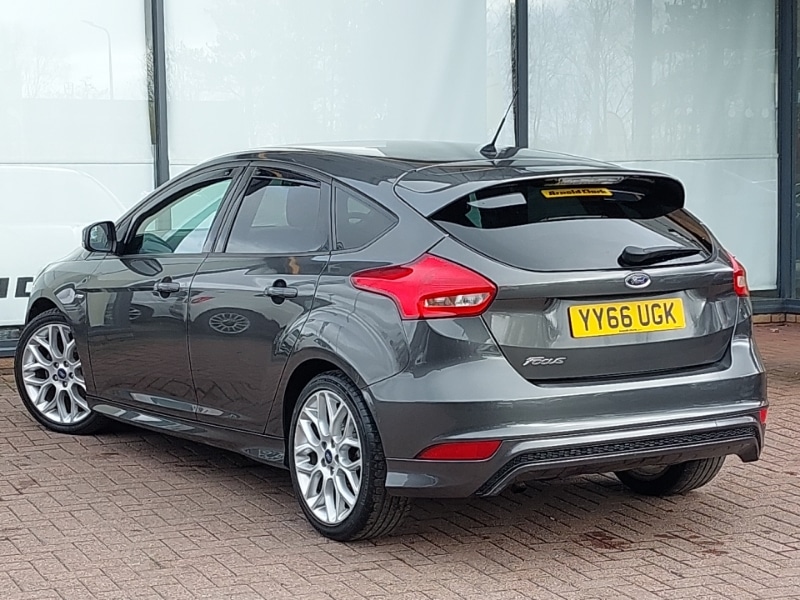 Used Ford Focus 2017 for sale - 78041040: Photo 3