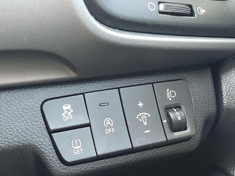 Used Kia Stonic 2022 for sale - 77933380: Photo 16