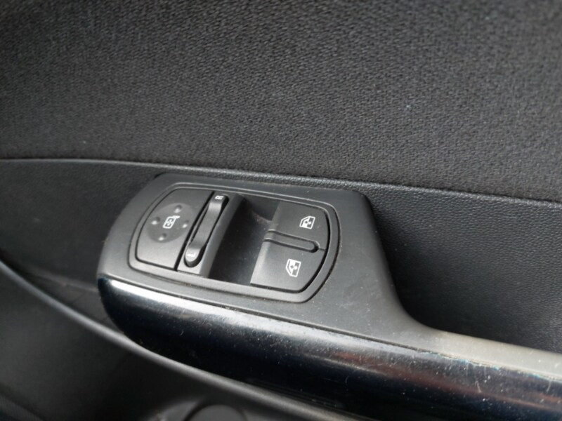 Used Vauxhall Corsa 2014 for sale - 77933375: Photo 13