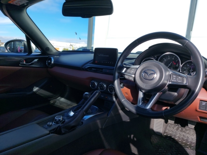 Used Mazda MX-5 2018 for sale - 76331637: Photo 2