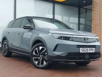 2025 - 1.2 Hybrid [136] Ultimate 5dr e-DCT6 [Pan Roof]