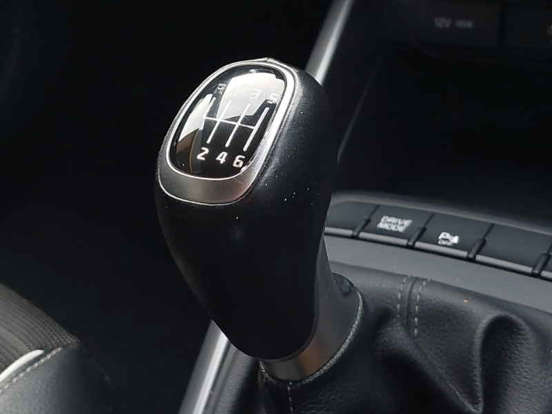 Used Kia Stonic 2023 for sale - 77062811: Photo 12