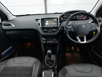 Used Peugeot 2008 2019 for sale - 77020751: Photo