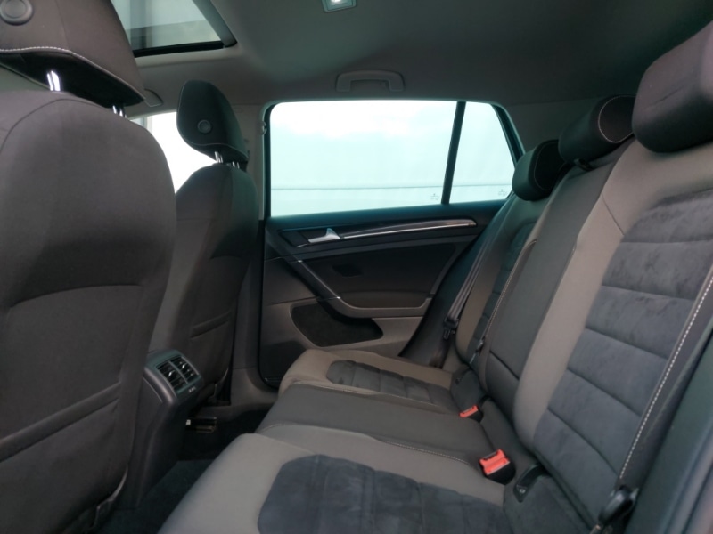 Used Volkswagen Golf 2016 for sale - 76614221: Photo 11