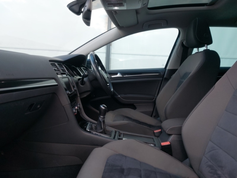 Used Volkswagen Golf 2016 for sale - 76614221: Photo 4