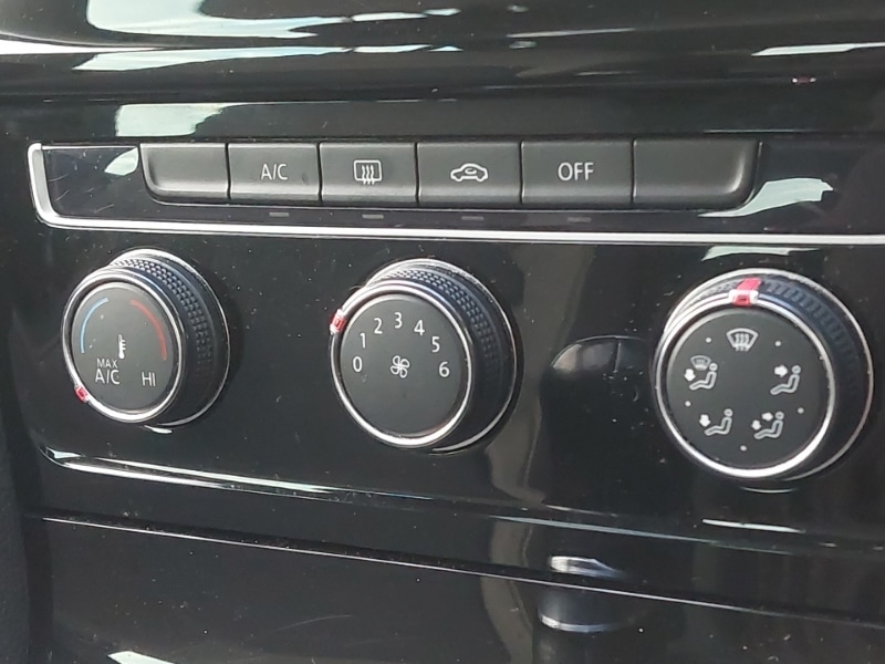 Used Volkswagen Golf 2016 for sale - 76614221: Photo 5