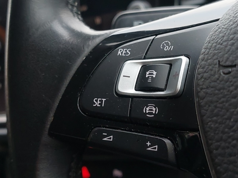 Used Volkswagen T-Roc 2019 for sale - 77433519: Photo 14