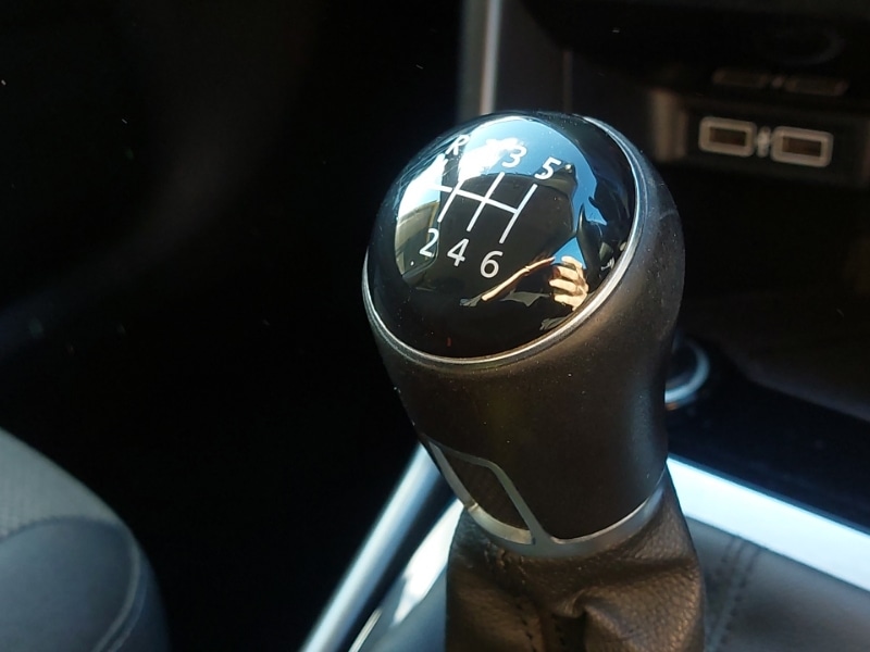 Used Volkswagen T-Roc 2019 for sale - 76380456: Photo 12