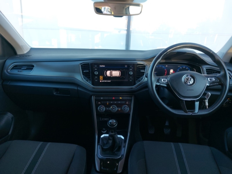 Used Volkswagen T-Roc 2019 for sale - 76380456: Photo 2