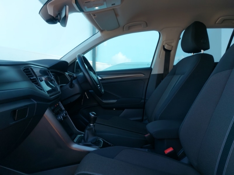 Used Volkswagen T-Roc 2019 for sale - 76380456: Photo 5