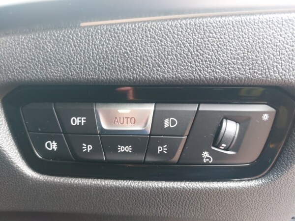 Used BMW 3 Series 2024 for sale - 75618190: Photo 10