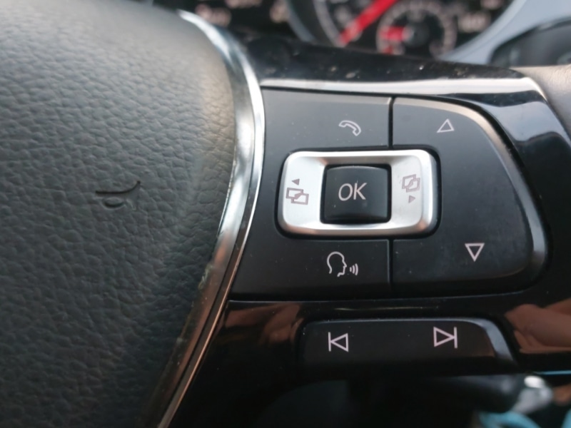 Used Volkswagen Golf 2017 for sale - 77129993: Photo 15