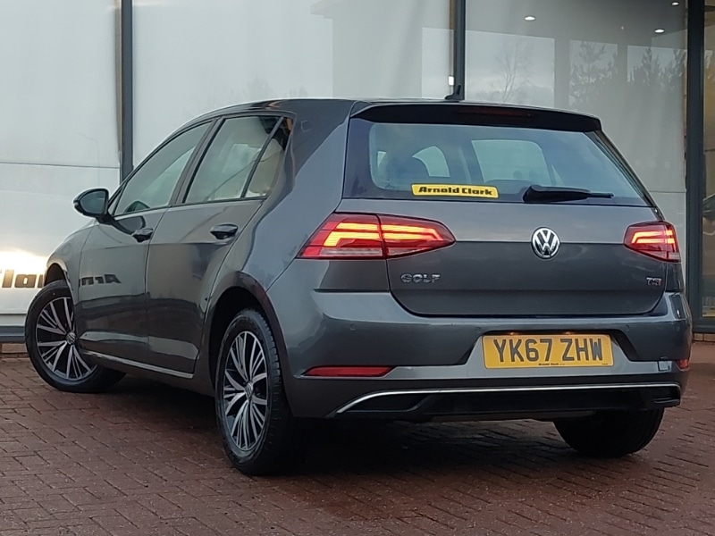 Used Volkswagen Golf 2017 for sale - 77129993: Photo 3