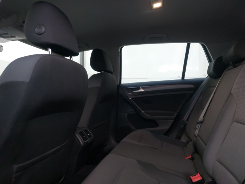Used Volkswagen Golf 2017 for sale - 77129993: Photo 6