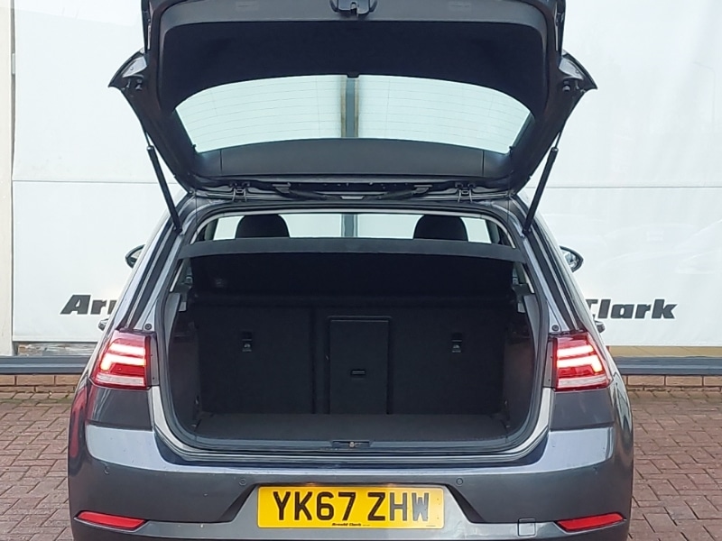 Used Volkswagen Golf 2017 for sale - 77129993: Photo 8