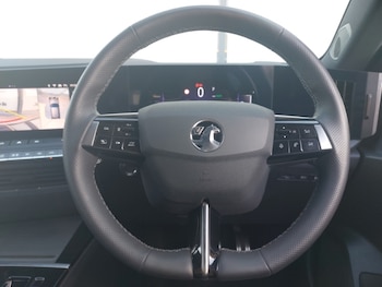 Used Vauxhall Astra 2024 for sale - 75184421: Photo