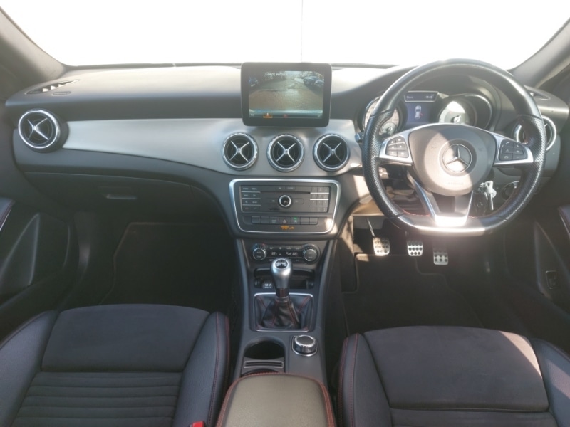 Used Mercedes-Benz GLA 2016 for sale - 76589267: Photo 2