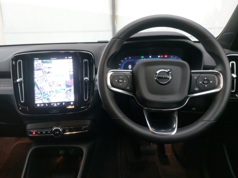 Used Volvo XC40 2025 for sale - 76897535: Photo 7