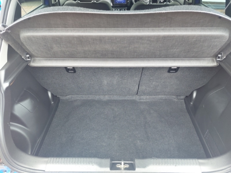 Used Suzuki Swift 2022 for sale - 76145671: Photo 8