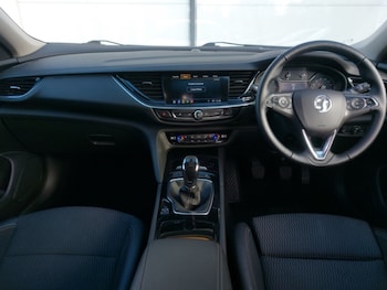 Used Vauxhall Insignia 2018 for sale - 76440255: Photo