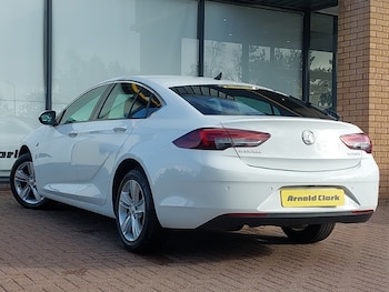 Used Vauxhall Insignia 2018 for sale - 76440255: Photo