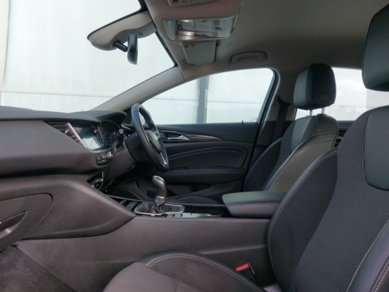 Used Vauxhall Insignia 2018 for sale - 76440255: Photo 5