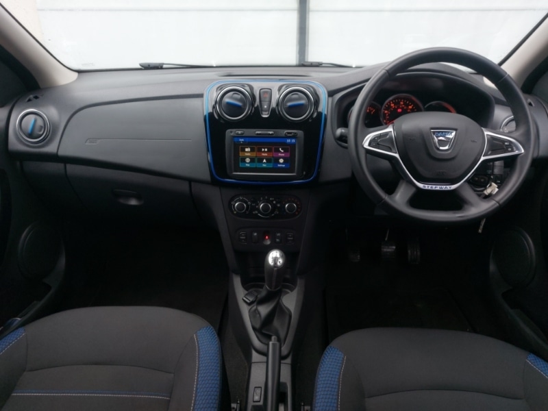 Used Dacia Sandero Stepway 2020 for sale - 76493311: Photo 2