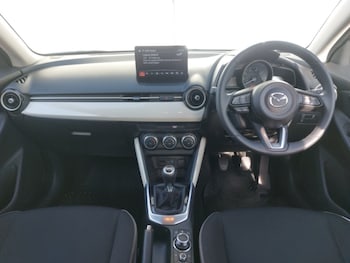 Used Mazda Mazda2 2024 for sale - 77114905: Photo