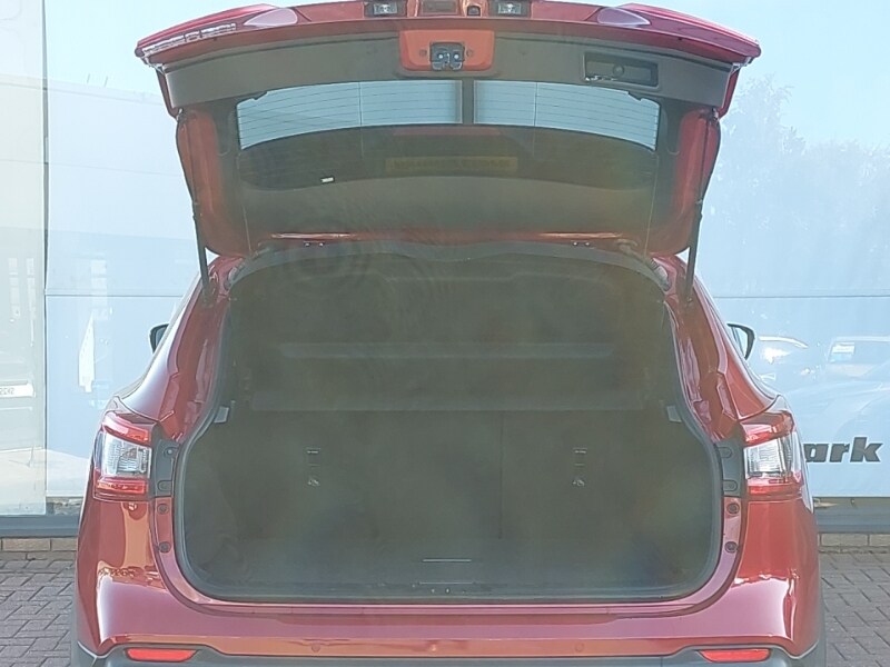 Used Nissan Qashqai 2017 for sale - 77366199: Photo 8