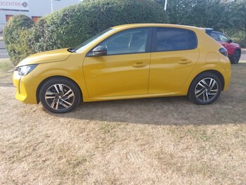 Used Peugeot 208 2023 for sale - 79332431: Photo