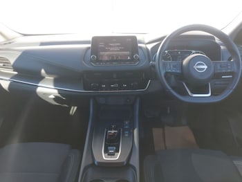 Used Nissan Qashqai 2023 for sale - 76055451: Photo 2