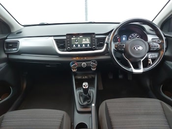 Used Kia Stonic 2020 for sale - 77815557: Photo