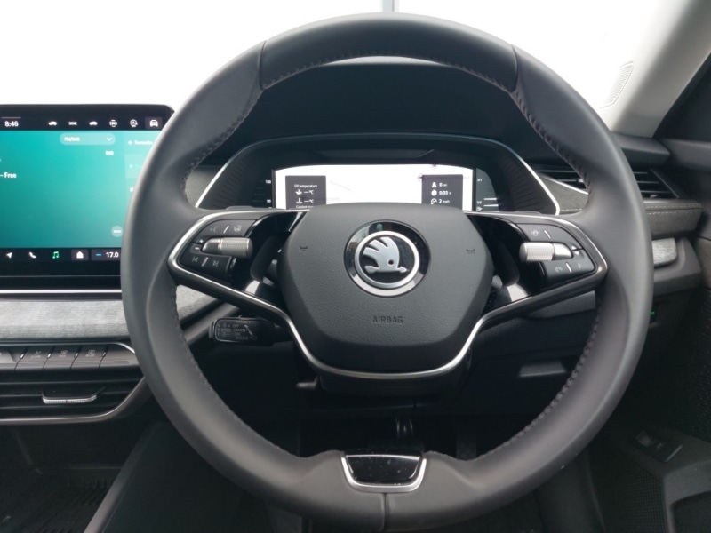 Used Skoda Octavia 2024 for sale - 77371128: Photo 2