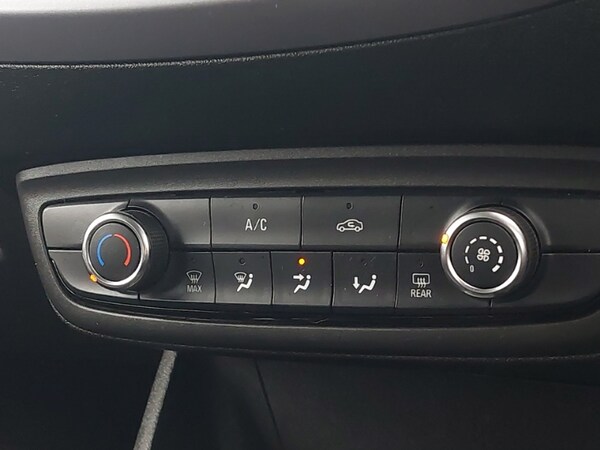 Used Vauxhall Crossland 2022 for sale - 76195752: Photo 11
