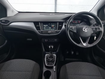 Used Vauxhall Crossland 2022 for sale - 76195752: Photo 2