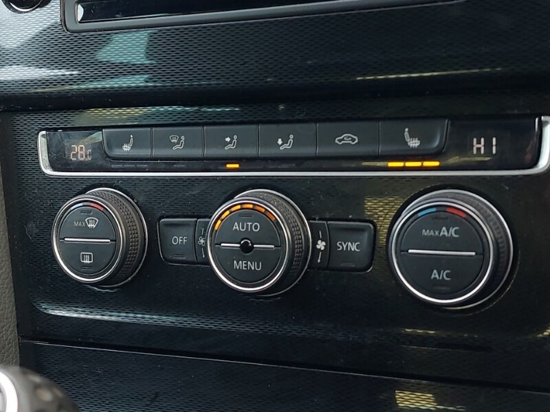 Used Volkswagen Golf 2016 for sale - 77963956: Photo 11