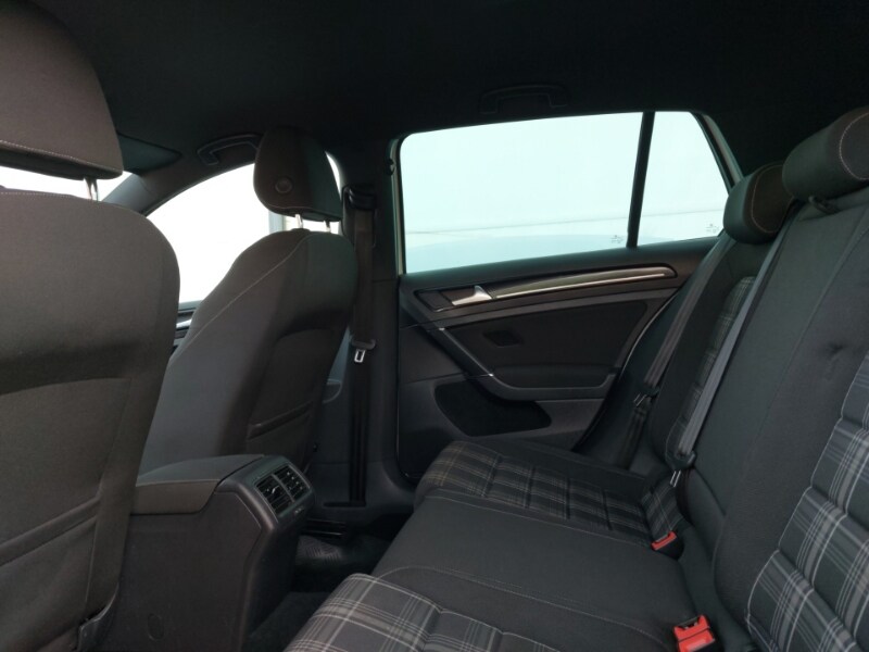 Used Volkswagen Golf 2016 for sale - 77963956: Photo 6