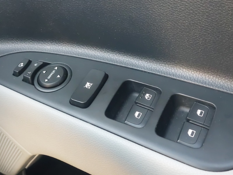 Used Kia Stonic 2022 for sale - 76779481: Photo 15