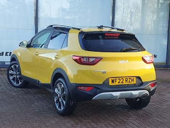 Used Kia Stonic 2022 for sale - 76779481: Photo