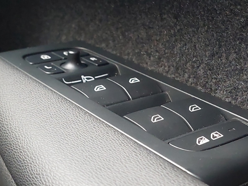 Used Volvo XC40 2024 for sale - 77047220: Photo 16