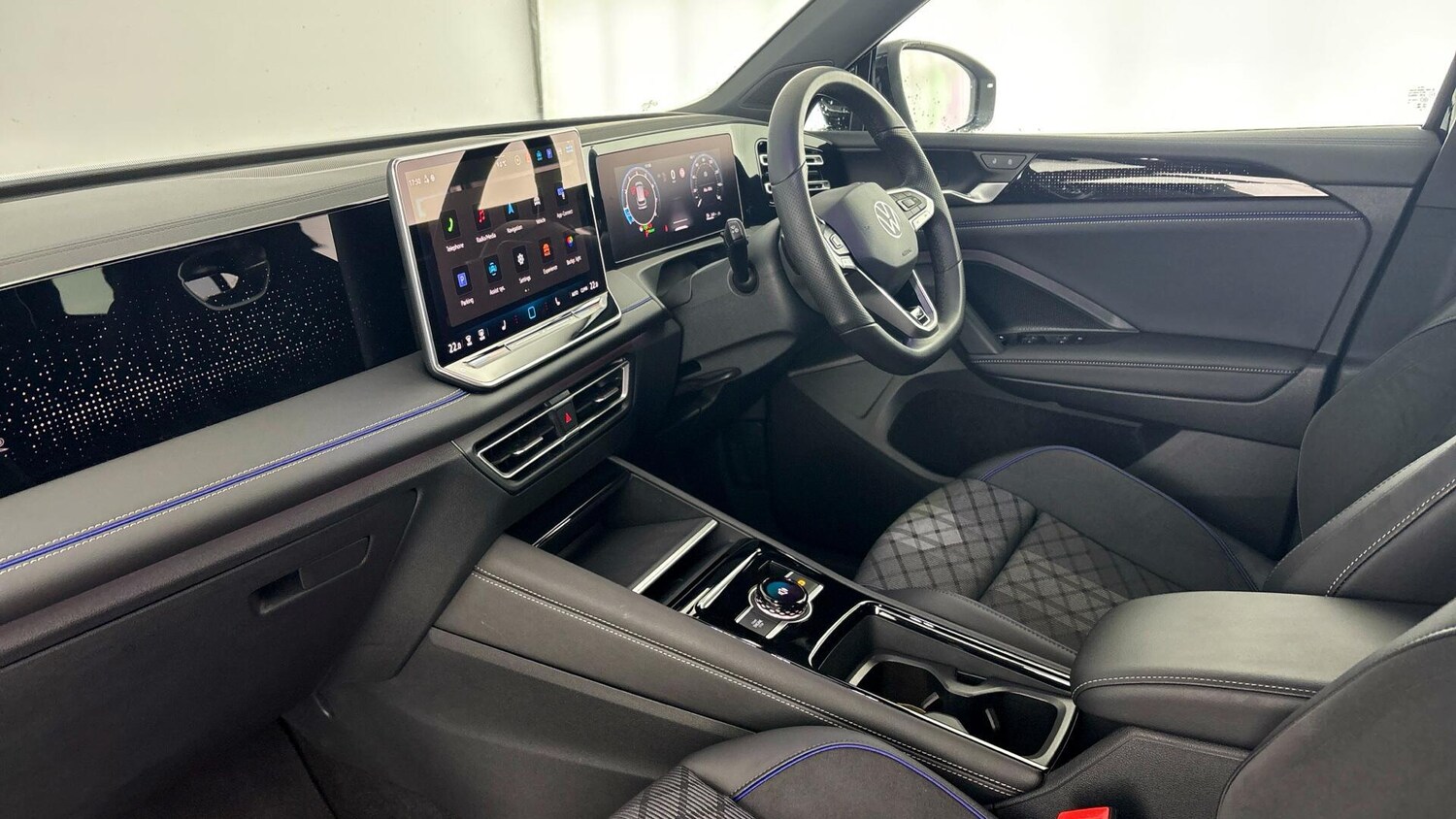 Used Volkswagen Tiguan 2025 for sale - 77602196: Photo 2