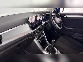 Used Volkswagen T-Roc 2022 for sale - 77504720: Photo